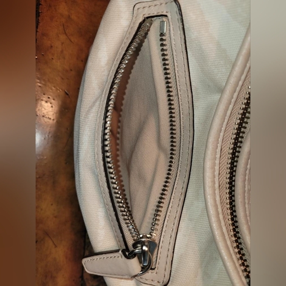 Coach Zebra striped tan..leather and canvas..EUC - Picture 9 of 10